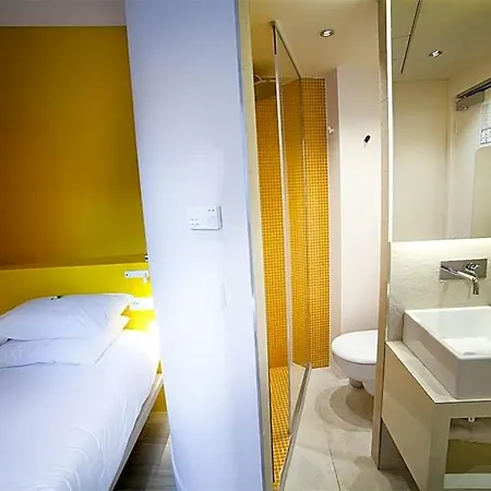 Andrea Hotel