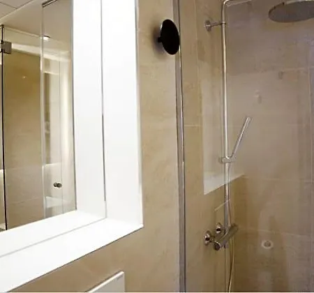 Andrea Hotel 3*