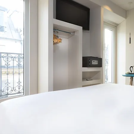 Отель Andrea Париж